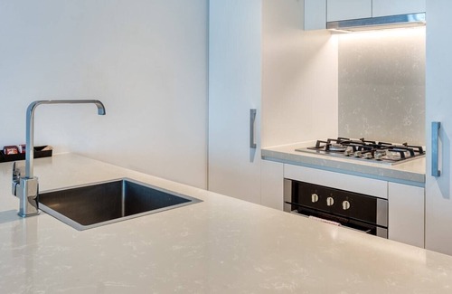 Fortitude Valley Apartamento | Cozy 1 Bedroom Apartment with Infinity Pool