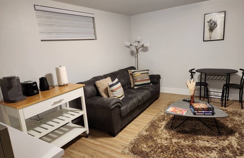 Moncton Casa | Cozy 1 bedroom basement apartment