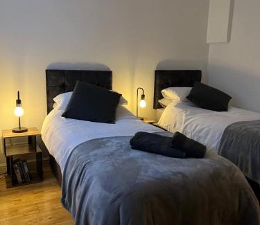 Brondesbury Apartamento | Cozy 1 Bedroom Basement Flat