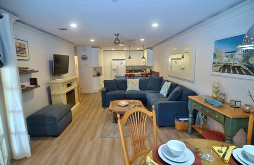 Downtown Palm Springs Condominio | Cozy 1-Bedroom Condo in beautiful Palm Springs with fitness room, AC