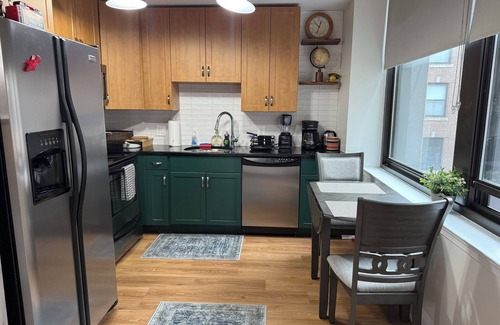 Newbold Condominio | Cozy 1-bedroom condo with AC,fitness room in welcoming Philadelphia/WITH PARKING