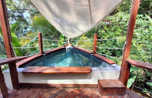 Isla Saboga Condominio | Cozy 1-bedroom condo with Pool, fitness room, WiFi in awesome Saboga