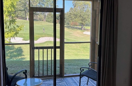 Table Rock Condominio | Cozy 1-bedroom condo in lovely Branson with AC, fitness room