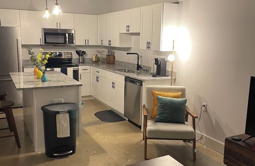 Nashville Condominio | Cozy 1-bedroom condo with AC, WiFi in delightful Nashville.