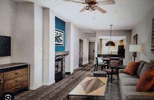 South Scottsdale Condominio | Cozy 1-bedroom condo with pool and fitness room in lovely Scottsdale