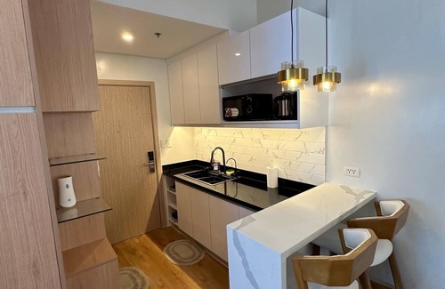 Marilao Condominio | Cozy 1-bedroom condo with AC and WiFi in charming Marilao