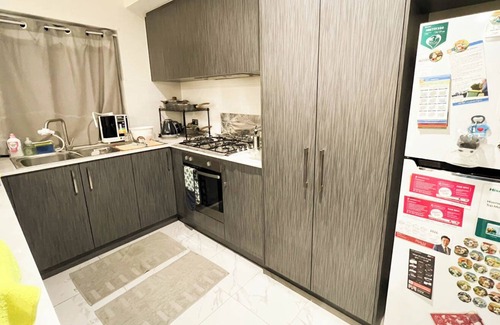 Kenwick Casa | Cozy 1-bedroom house in awesome Beckenham with WiFi, AC