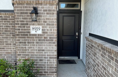 Clodine Casa | Cozy 1-bedroom house with fitness room, WiFi in welcoming Richmond