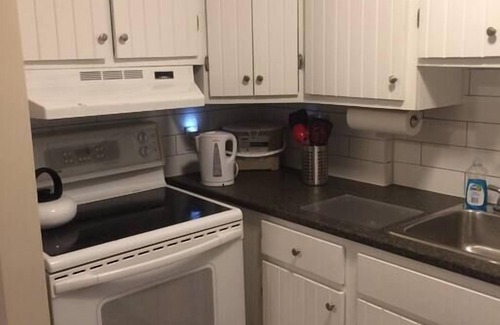 Downtown Halifax Apartamento | Cozy 1-bedroom in Bauer Terrace next to Citadel