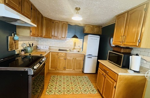 Dartmouth Casa | Cozy 1 bedroom in Dartmouth close to all amenities !