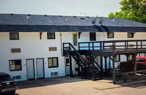 Hot Springs Apartamento | Cozy 1 bedroom private apt sleeps up to 4 people. Come enjoy the Black Hills,of