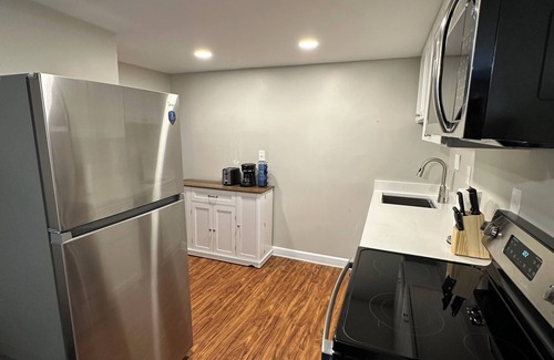 Belmont Apartamento | Cozy 1-bedroom apartment in charming Charlottesville with AC, laundry, and wifi