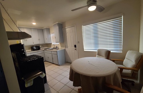Victorville Casa | Cozy 1-bedroom with queen size bed, couch bed, full kitchen and full bathroom