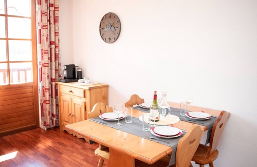 Vignec Apartamento | Apartamento con balcón y acceso a piscina, capacidad para 6 personas