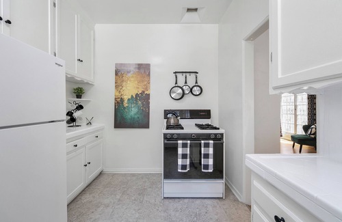 Beverly Grove Hotel | Cozy 1 BR Unit Near Rodeo Dr. w/ W/D