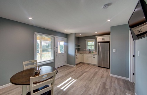Koru Village Casa | Cozy 1 BRM+ in newly built house right on the canal.