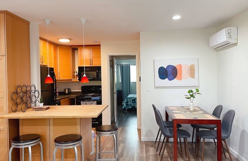 Sunnyvale Apartamento | 💎Cozy 1B/1B in a prime location 🌲AC/ 1000mb wifi/ Washer, dryer/ more…