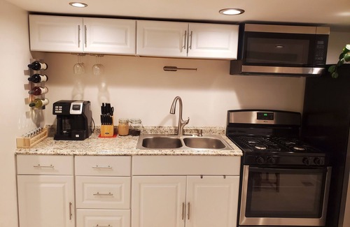 Ampere Apartamento | Cozy 1BR 1BA APT W. AC 12 Minutes from EWR
