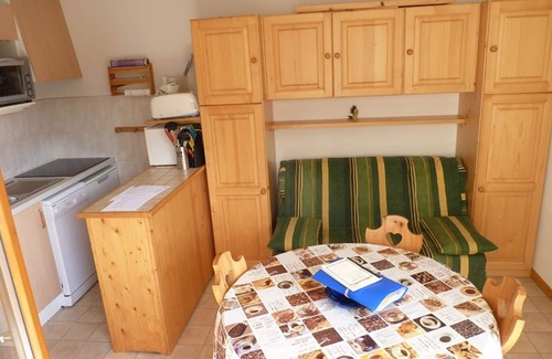 Station de Drouzin le Mont Apartamento | Apartamento acogedor con balcón, ideal para 6, cerca de rutas de senderismo