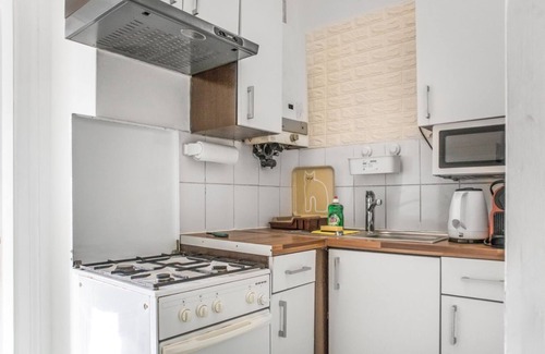 Brigittenau Apartamento | Cozy 1BR Apt. near Millenium Tower & Danube River