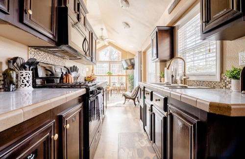 Woodland Park Casa | Cozy 1BR Chalet | Pikes Peak, Grill & Relaxing Patio