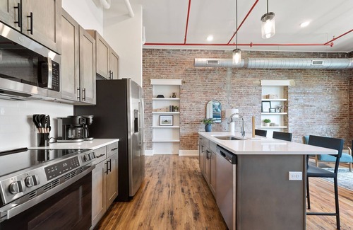 McMinnville Condominio | Cozy 1BR condo in McMinnville, perfect for 2 guests with modern amenities.