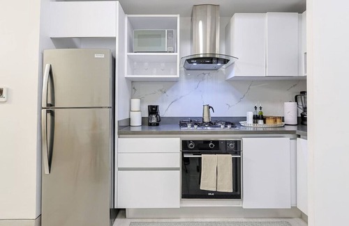 Sarasota Apartamento | Beautiful 1BR Apartment, Fast Wi-Fi, Spectacular Rooftop Terrace, Gym, Pool