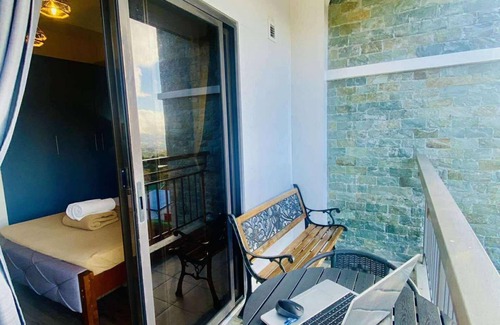 Baguio Condominio | Cozy 1BR Condo w/Balcony, 25MBPS Wifi, Disney+, Kitchen, Pet Friendly
