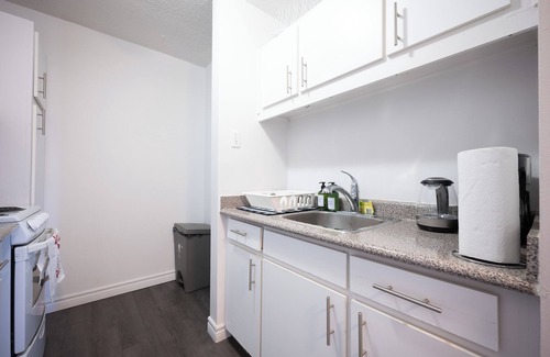 Latin Quarter Apartamento | Cozy 1BR Downtown Montreal | Sofa Sleeps 2 | Prime Location