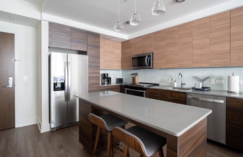 Pentagon City Apartamento | Cozy 1BR in Arlington, Rooftop Pool + Pet-Friendly
