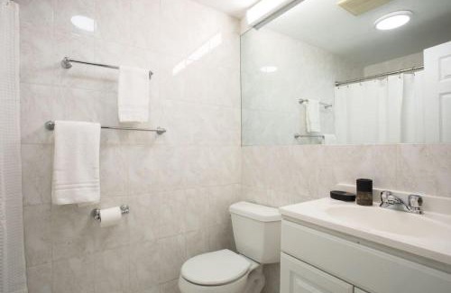 Theatre District Apartamento | Cozy 1br Walk anywhere