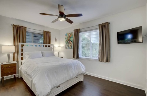 Downtown Fort Lauderdale Cabaña | Cozy 2/1, Close to Las Olas/Beach, Port, FLL