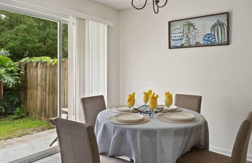 St. Marys Casa | 💎Cozy 2 bdrm 🐠 5 Mins from waterfront ⚡️Fast Wifi🌟