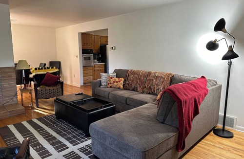 University Heights Casa | Cozy 2-bdrm home minutes from Kinnick and Melrose tailgating, AC, WiFi, parking