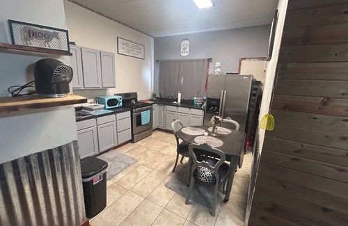 Lincoln County Apartamento | Cozy 2 BED apartment in a barn. cows, horses,hot tub. Experience the RANCH life