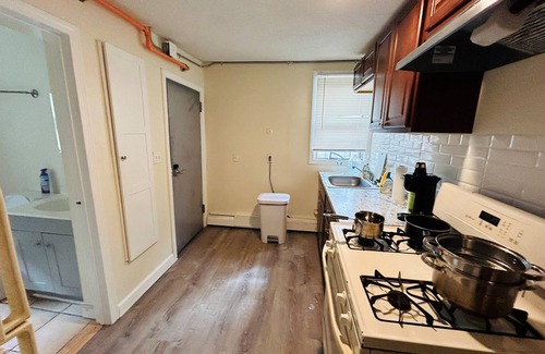 Providence Apartamento | Cozy 2 bed near Whole Foods, Downtown, Miriam, etc