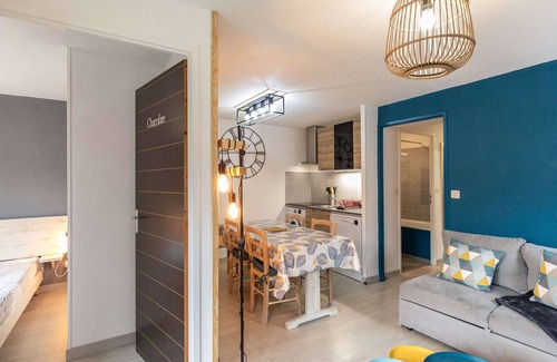 Luz-Saint-Sauveur Apartamento | Apartamento T2 con cabina, terraza, piscina y parking en Luz-Saint-Sauveur