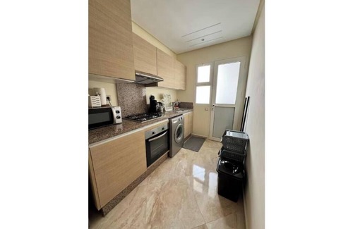 Bouznika Apartamento | Cozy 2 Bedroom Apartment with Bouznika Pool