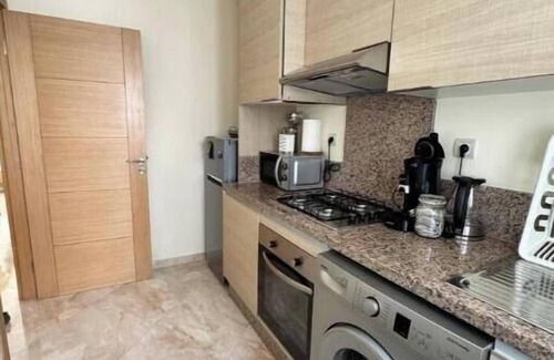 Bouznika Apartamento | Cozy 2 Bedroom Apartment with Bouznika Pool