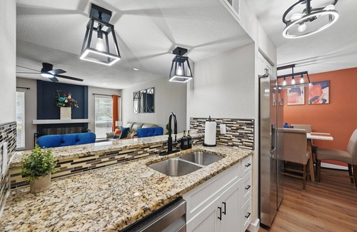 Fort Worth Condominio | Cozy 2-bedroom, 2-bath condo in welcoming Fort Worth w/ AC, WiFi - 30+ Day Stay