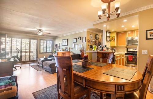 Santa Ana Condominio | Cozy 2 Bedroom-2 Full Bath Condo;Art District DTSA
