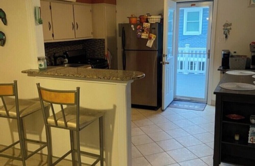 North Wildwood Condominio | Cozy 2 Bedroom 2nd floor Condo