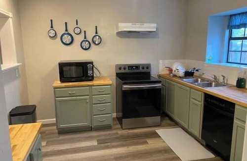 Wichita Falls Casa | Cozy 2-bedroom 2-bathroom house in enjoyable Wichita Falls with AC, WiFi