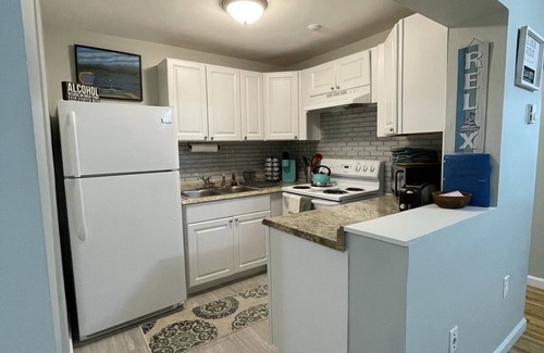 Weirs Beach Condominio | Cozy 2 bedroom 2bath condo Weirs Beach Lake Winnipesaukee Laconia, NH Gunstock