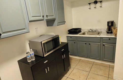 East Orange Apartamento | Cozy 2-bedroom apartment in awesome East Orange. A place to thrive
