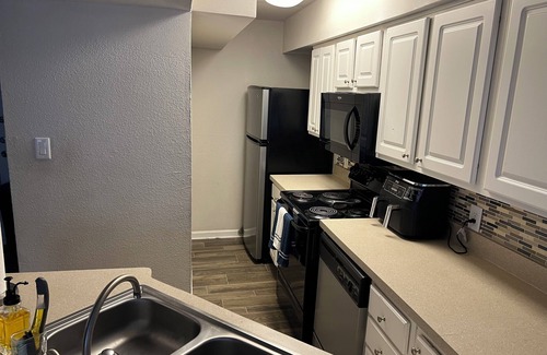 Southwest Carrollton Apartamento | Cozy 2-bedroom apartment fully equipped with everything you need!
