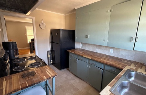 Highland Historic District Apartamento | Cozy 2-bedroom apartment in charming Shreveport with WiFi, AC