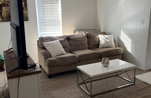 Scranton Apartamento | COZY 2 BEDROOM APARTMENT IN WEST SCRANTON, PA