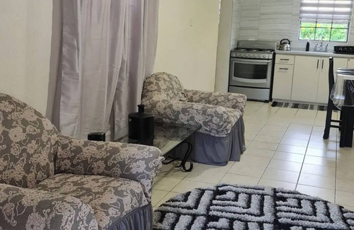 Welches Apartamento | Acogedor apartamento independiente de 2 dormitorios ubicado en la bulliciosa costa sur