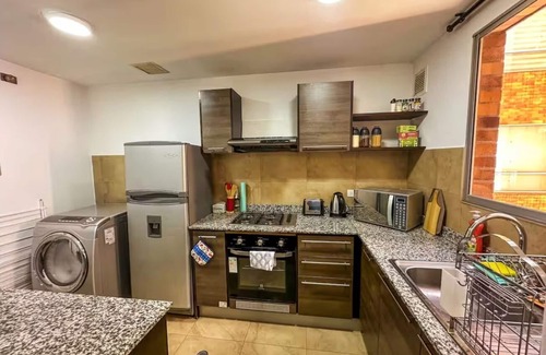 La Carolina Apartamento | Cozy 2-bedroom apartment in charming Quito with WiFi, fitness room